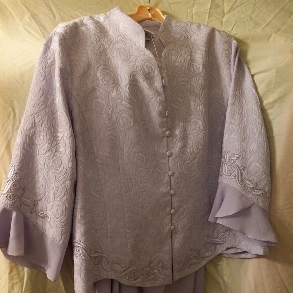 NWOT Draper's & Damon's Suit in light Lilac